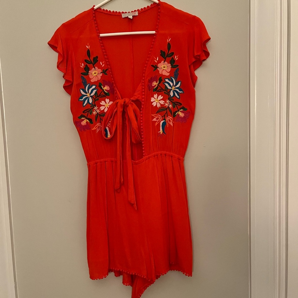 Gianni Bini red embroidered romper, small